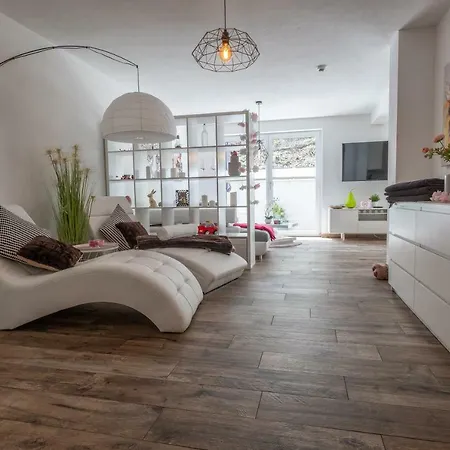 Moderne Souterrain-wohnung * 아니프
